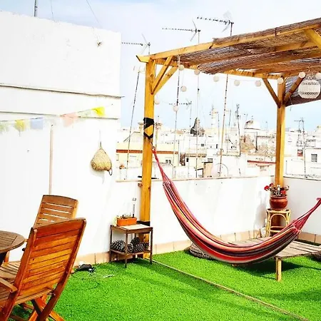 Alloggio in famiglia Bright With Ac And Rooftop Terrace In The Heart Of *