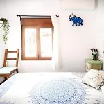 Bright With Ac And Rooftop Terrace In The Heart Of * كاديز