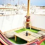 Bright With Ac And Rooftop Terrace In The Heart Of منزل للإقامة كاديز