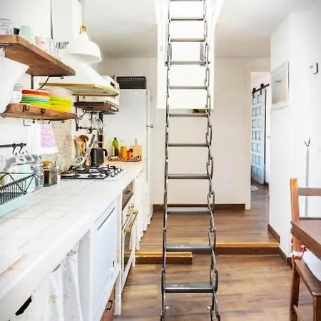 Bright With Ac And Rooftop Terrace In The Heart Of Privatunterkunft *