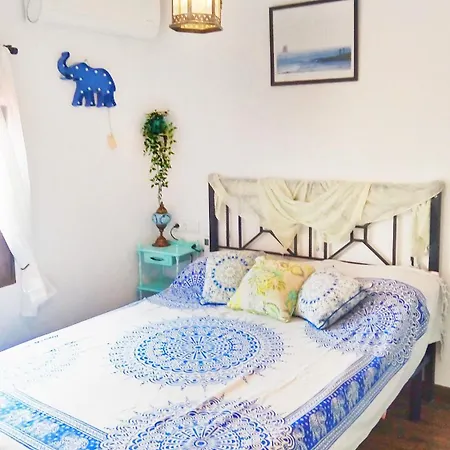 Bright With Ac And Rooftop Terrace In The Heart Of * كاديز